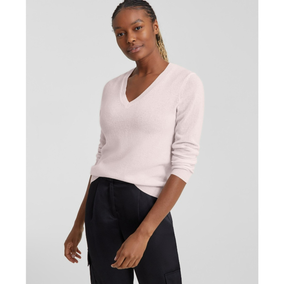 Charter Club Sweaters - Charter Club 100% Cashmere Size XS V-Neck Sweater Light Pink NWT